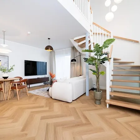 Apartament Rare - Private House In Center, Sauna & Loft *