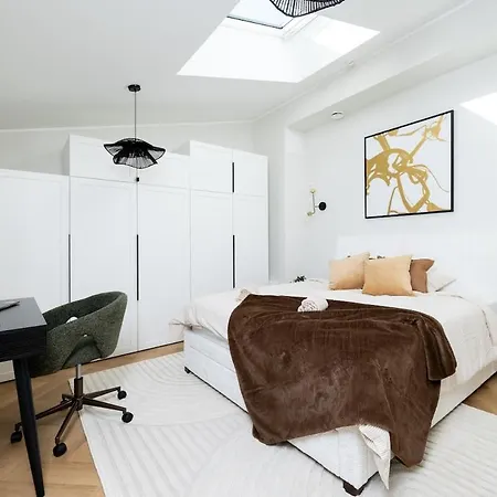 Apartament Rare - Private House In Center, Sauna & Loft Tallin